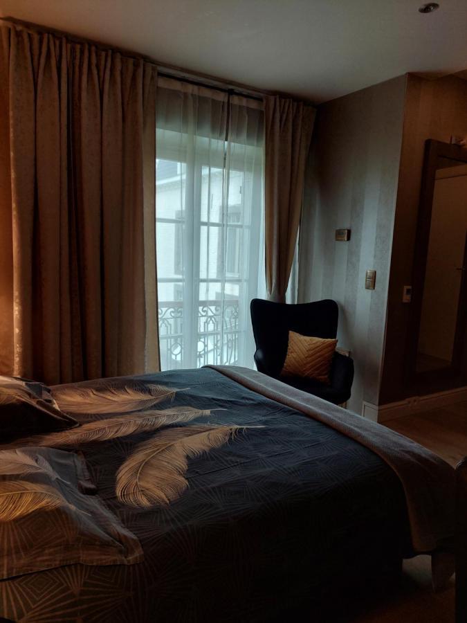 לייז' La Chambre Et Le Studio Du Chateau Du Golf De Bernalmont מראה חיצוני תמונה