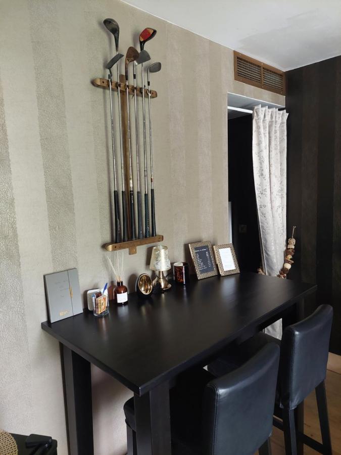 לייז' La Chambre Et Le Studio Du Chateau Du Golf De Bernalmont מראה חיצוני תמונה